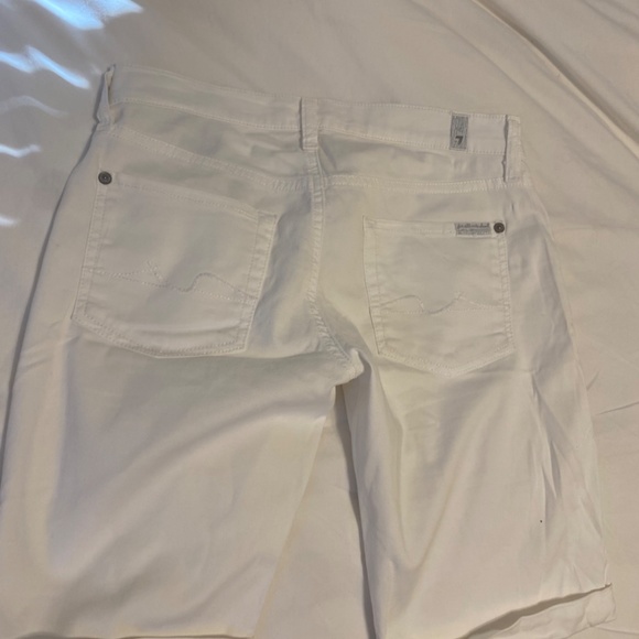 White Bermuda low cut shorts - Picture 5 of 9